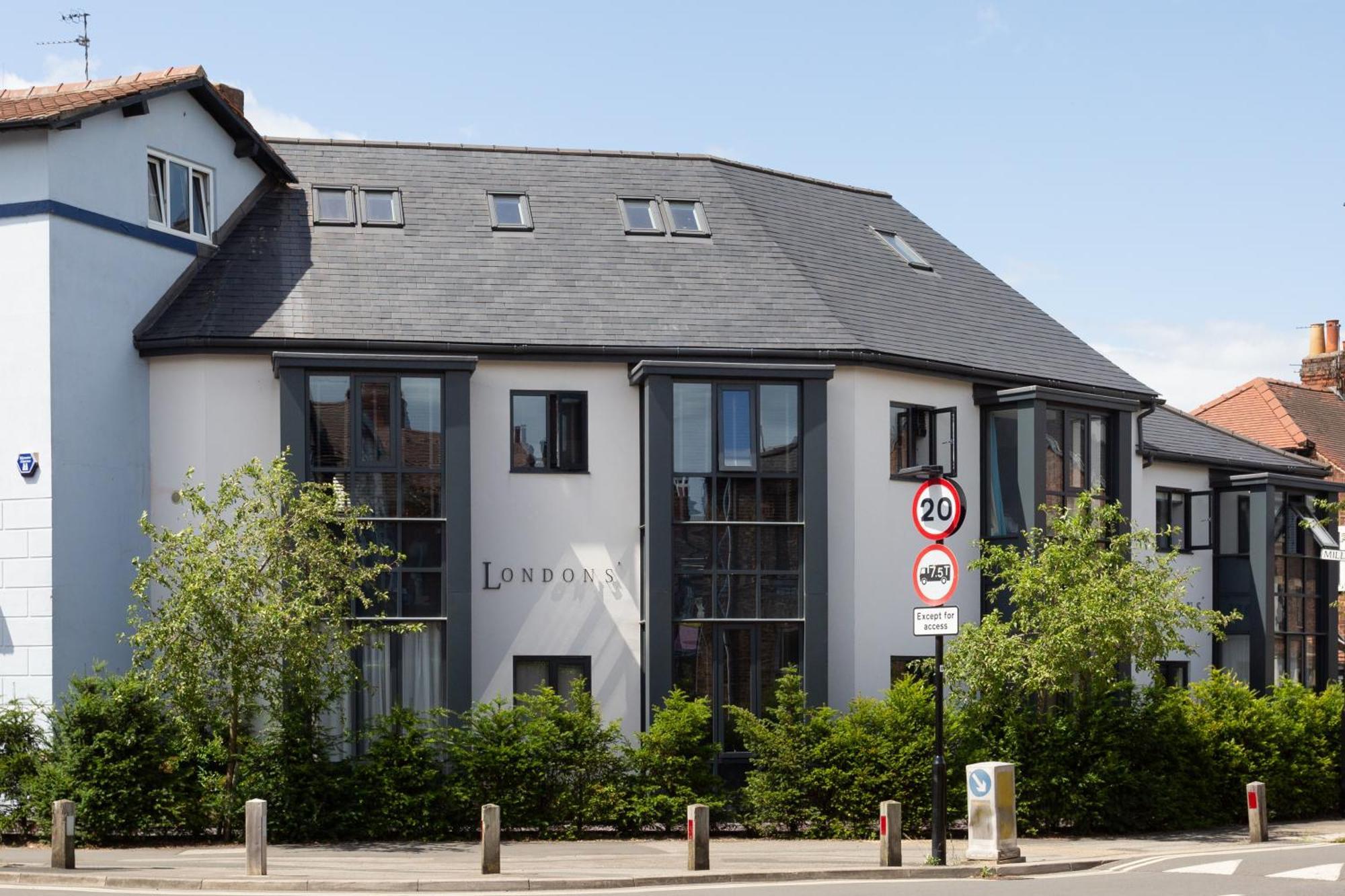 London Mews, Modern Apartment - Sleeps 4 York Eksteriør bilde